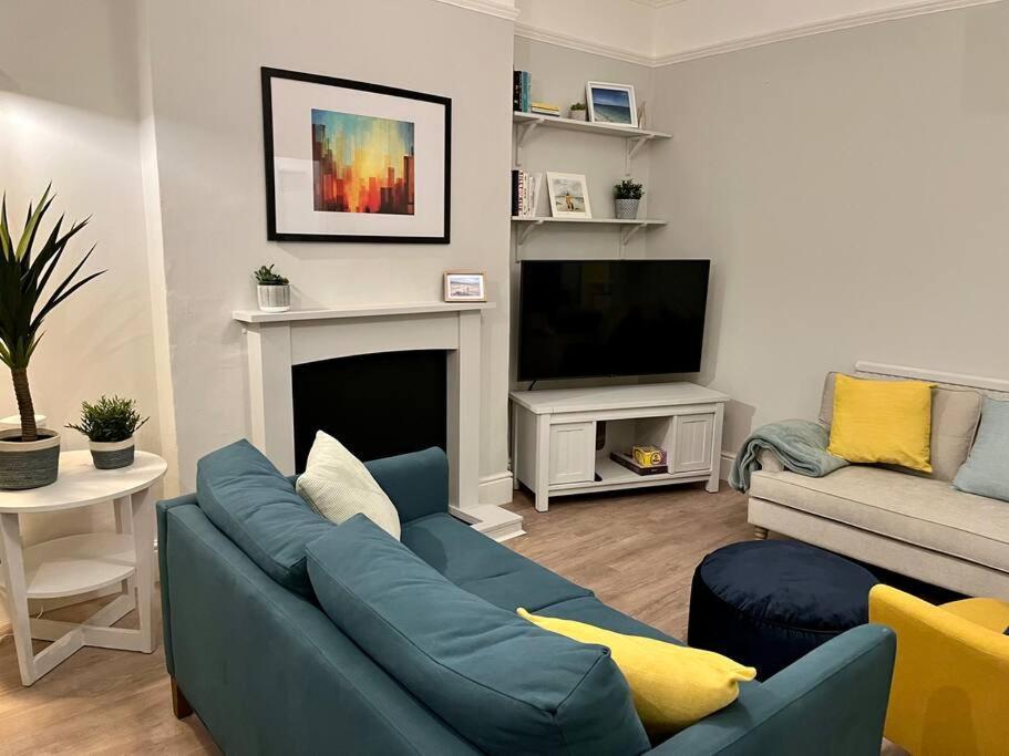 בורנמות' Beach Home With Garden, Close To New Forest מראה חיצוני תמונה