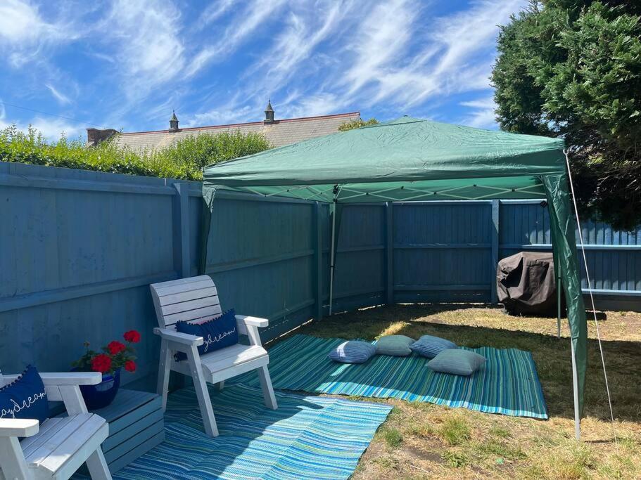 בורנמות' Beach Home With Garden, Close To New Forest מראה חיצוני תמונה